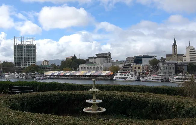 Paisaje de la Región de Región de Los Ríos, Chile, asociada a farmacias de turno